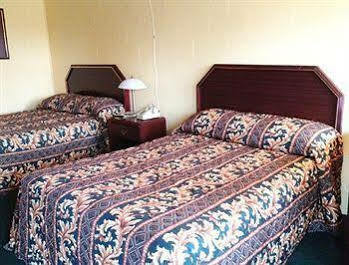 Holiday Motel Hugo Exterior foto